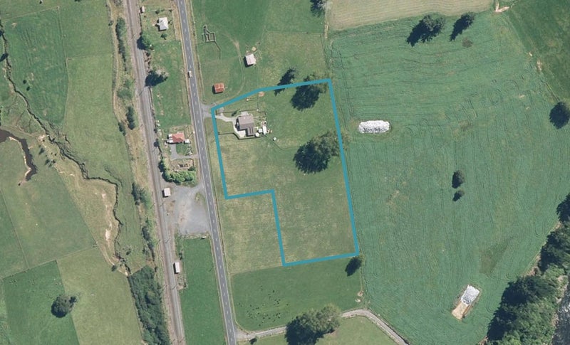 2261 State Highway 4, Owhango - Carousel 1