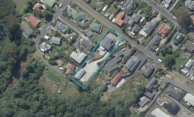 2 Arcadia Place, Halfway Bush, Dunedin - Carousel 1