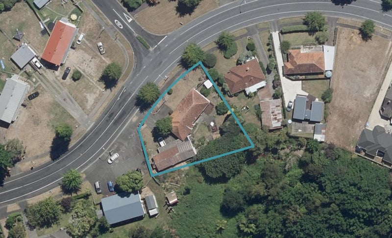 64 Fairfield Road, Fairfield, Hamilton - Carousel 1