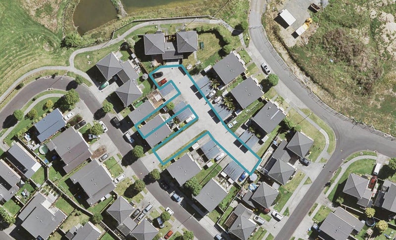 66 Brashier Circle, Sunnyvale, Auckland - Carousel 1