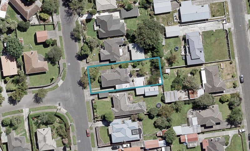 60 Routley Crescent, Elderslea, Upper Hutt - Carousel 1