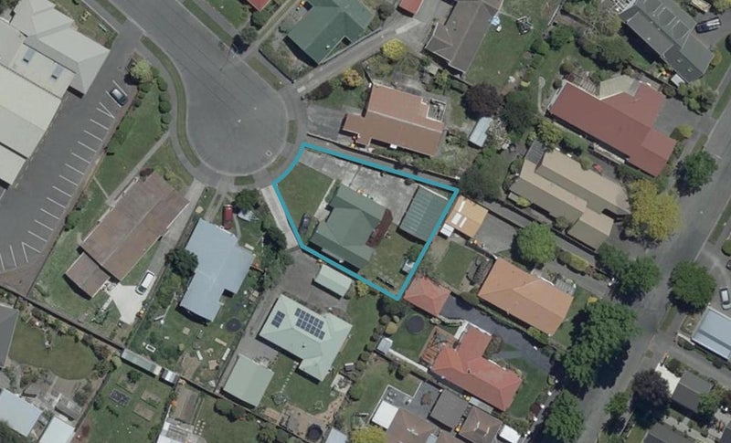 10 Bonita Place, Bishopdale, Christchurch - Carousel 1