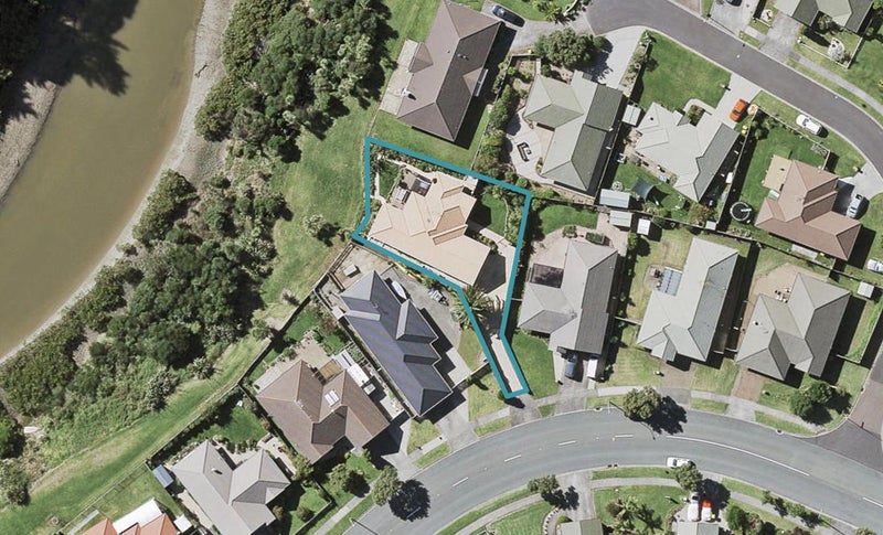 125 Burswood Drive, Burswood, Auckland - Carousel 1
