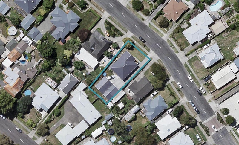 109 Duchess Crescent, Mayfair, Hastings - Carousel 1