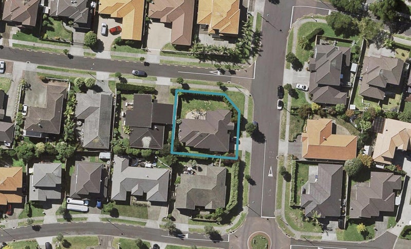 101 Wayne Francis Drive, Flat Bush, Auckland - Carousel 1