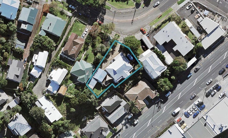 12 Western Springs Road, Morningside, Auckland - Carousel 1