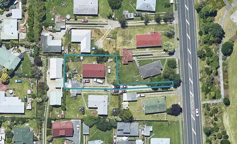 25 Waitaha Road, Welcome Bay, Tauranga - Carousel 1