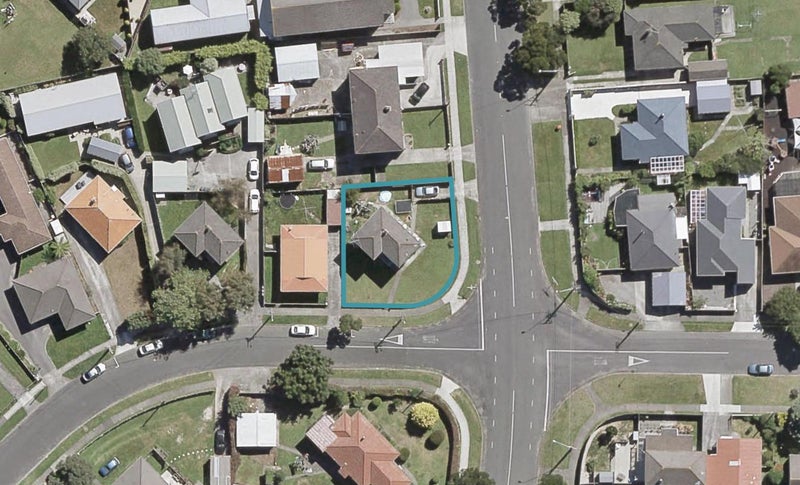 2/89 Colson Street, Avalon, Lower Hutt - Carousel 1