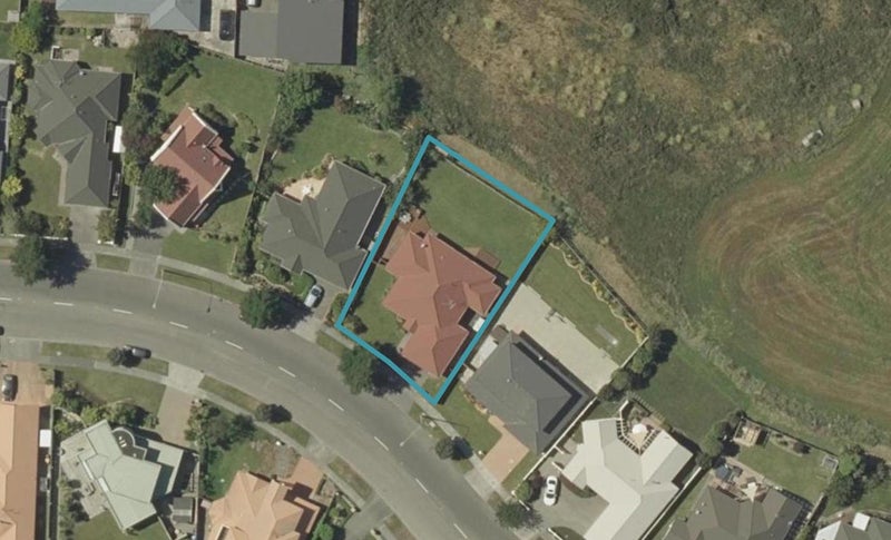 113 Pacific Drive, Fitzherbert, Palmerston North - Carousel 1