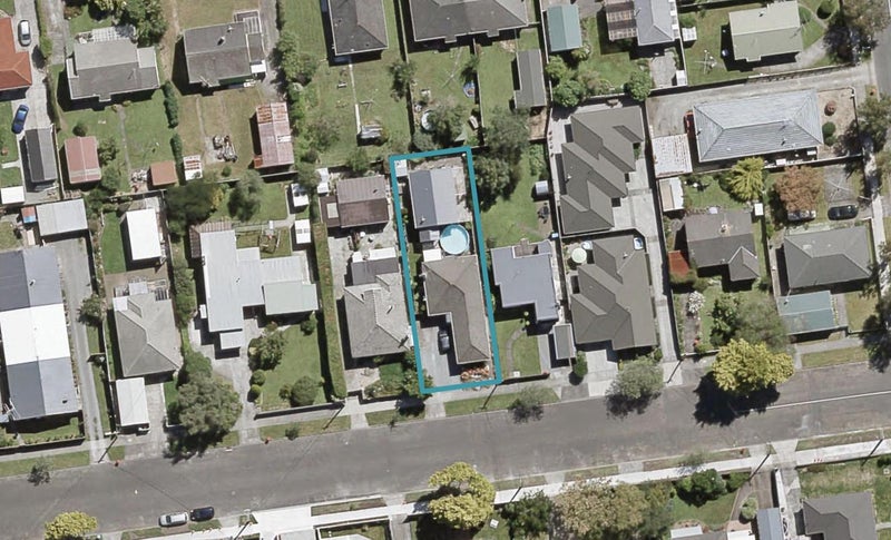 17 Elm Street, Ebdentown, Upper Hutt - Carousel 1