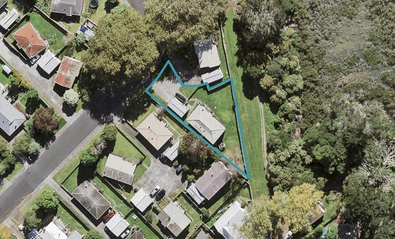 31 Ranch Avenue, Beach Haven, Auckland - Carousel 1