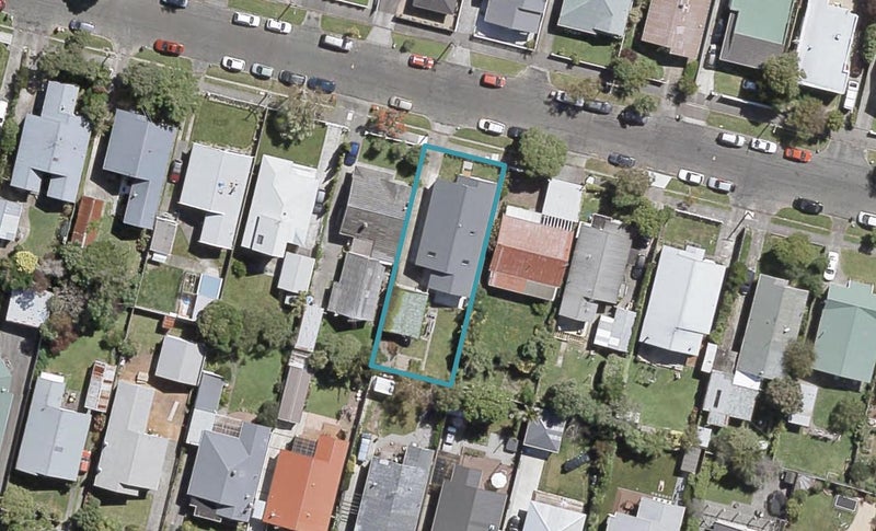 44 Cudby Street, Woburn, Lower Hutt - Carousel 1