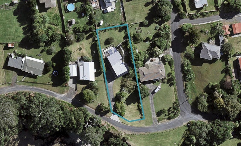 56 Ronald Avenue, Waiuku - Carousel 1