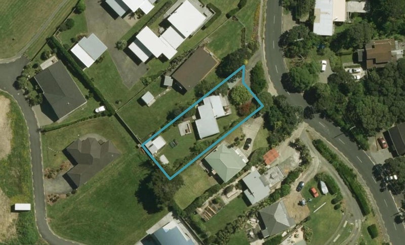 1138 Cove Road, Langs Beach, Waipu - Carousel 1