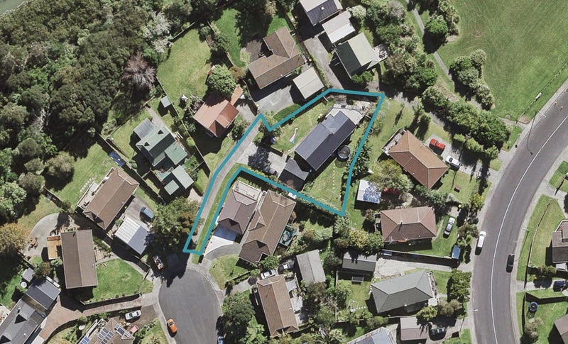 7 Glendawn Place, Bayview, Auckland - Carousel 1