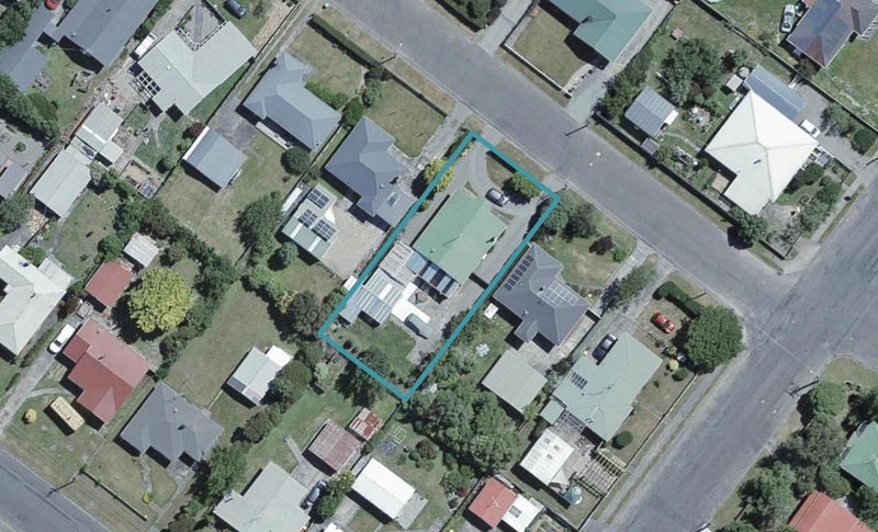 18 William Benton Street, Featherston - Carousel 1