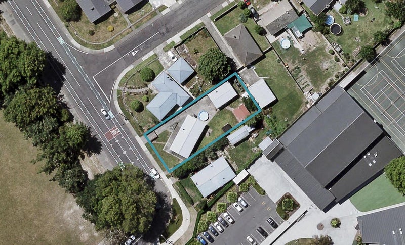 1032 Grove Road, Mayfair, Hastings - Carousel 1