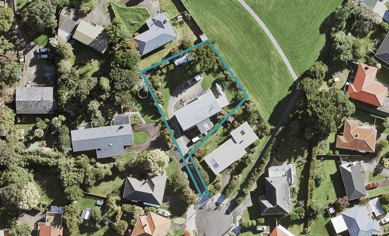 12 Brydon Place, New Windsor, Auckland - Carousel 1