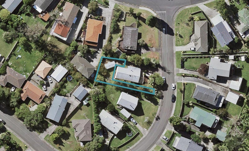 3A Regency Place, Sunnynook, Auckland - Carousel 1