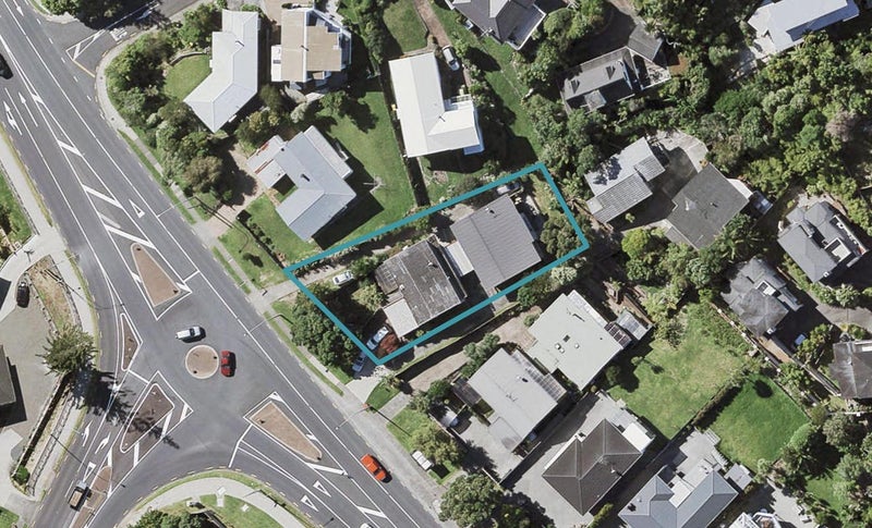1/309 East Coast Road, Mairangi Bay, Auckland - Carousel 1