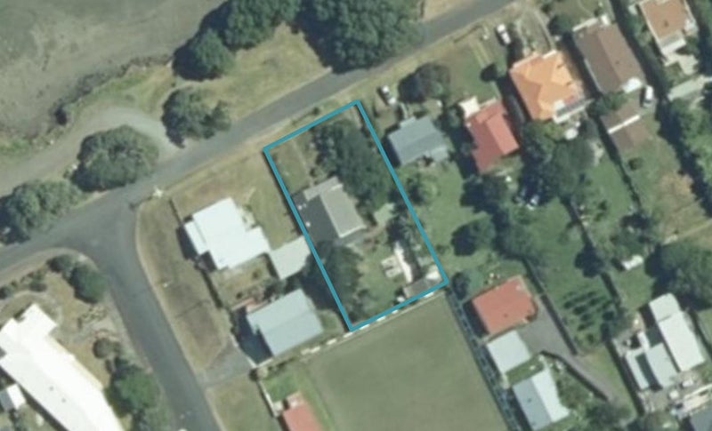 37 Cliff Street, Raglan, Raglan - Carousel 1