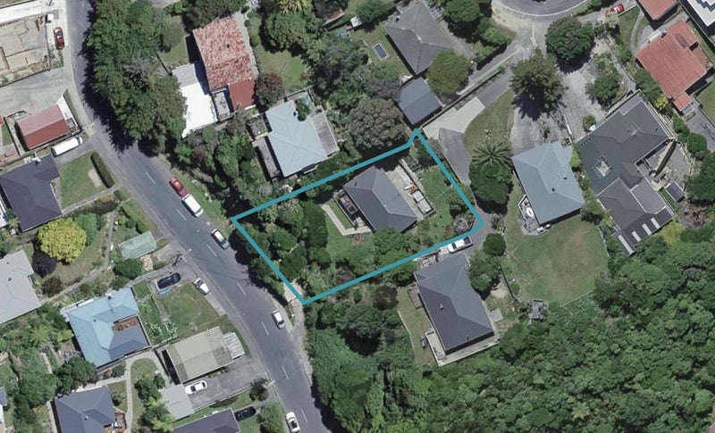 3 Wilfred Street, Tawa, Wellington - Carousel 1
