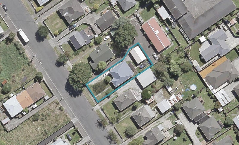 9 Liverpool Street, Trentham, Upper Hutt - Carousel 1