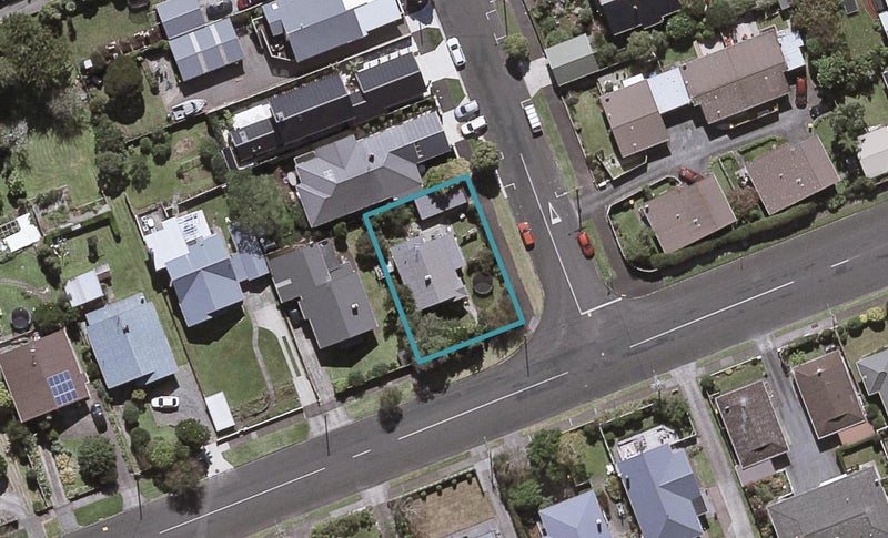 33 Rimu Street, Strandon, New Plymouth - Carousel 1