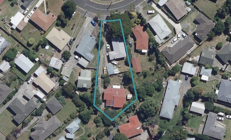 38A Liston Crescent, Hillcrest, Hamilton - Carousel 1