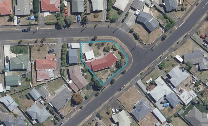 1 English Street, St Andrews, Hamilton - Carousel 1