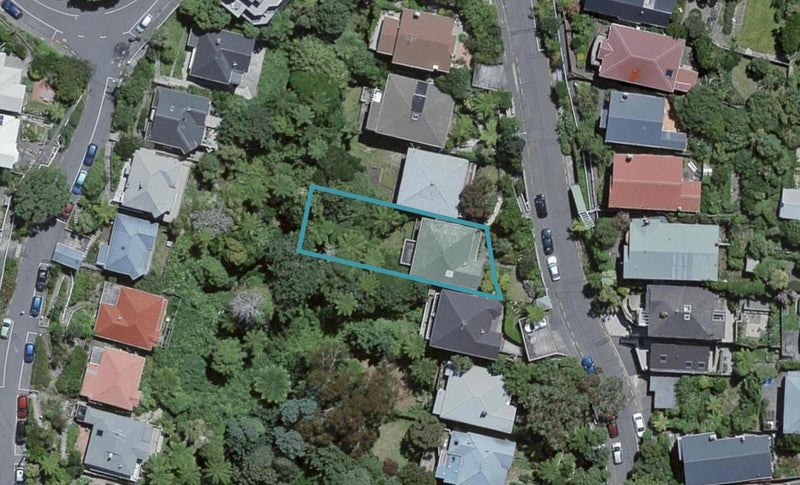 135 Kelburn Parade, Kelburn, Wellington - Carousel 1