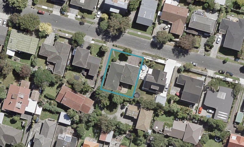30 Orr Crescent, Hutt Central, Lower Hutt - Carousel 1