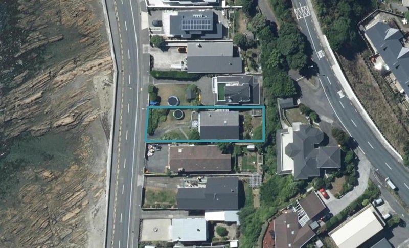 23 Sunset Parade, Plimmerton, Porirua - Carousel 1