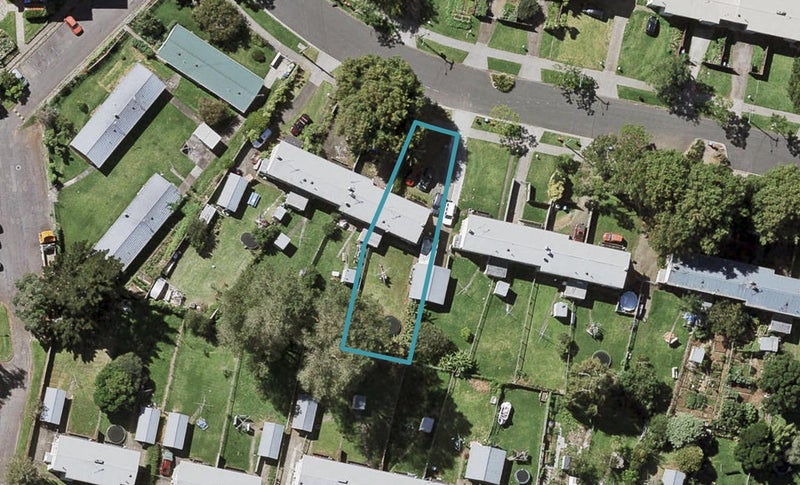 21 Maybury Street, Point England, Auckland - Carousel 1