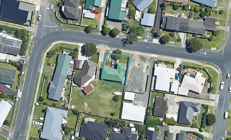 8 Cherrywood Drive, Otumoetai, Tauranga - Carousel 1