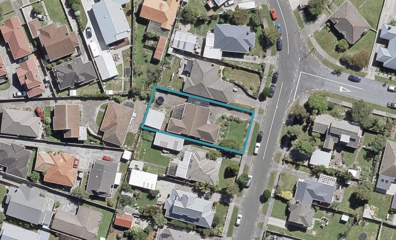 8 Craddock Street, Waterloo, Lower Hutt - Carousel 1