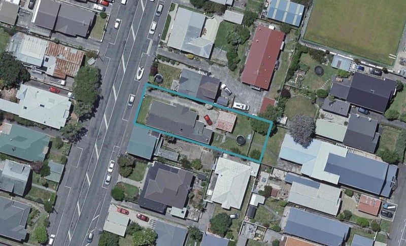 111 Derwent Street, Island Bay, Wellington - Carousel 1