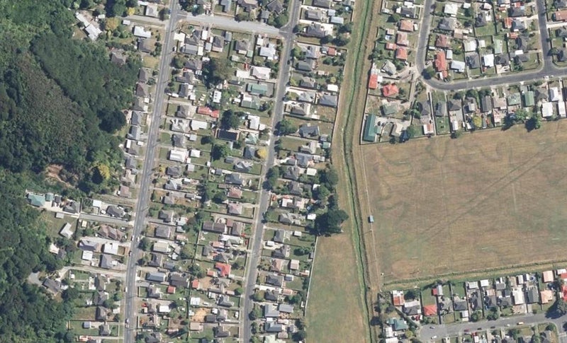 46 Westminster Road, Wainuiomata, Lower Hutt - Carousel 1