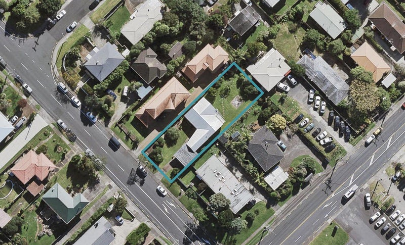 198 Chivalry Road, Glenfield, Auckland - Carousel 1