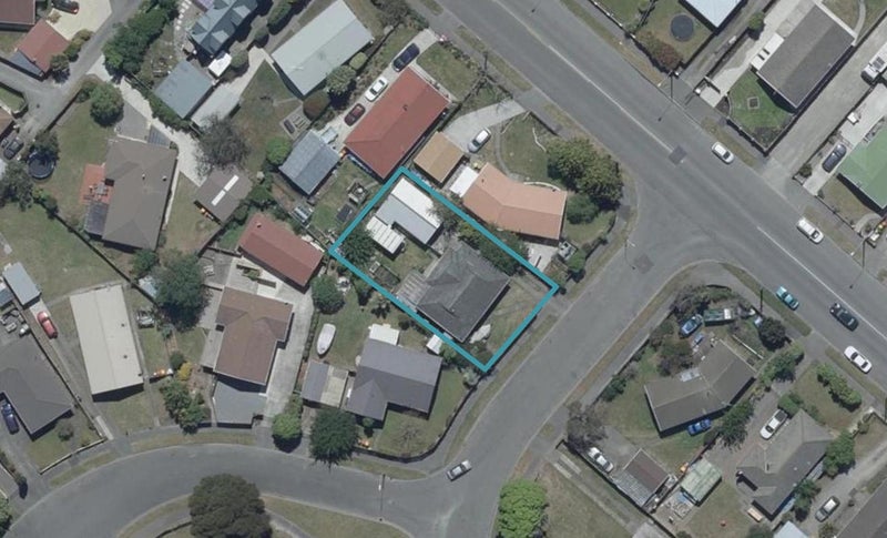 4 Medina Crescent, Parklands, Christchurch - Carousel 1
