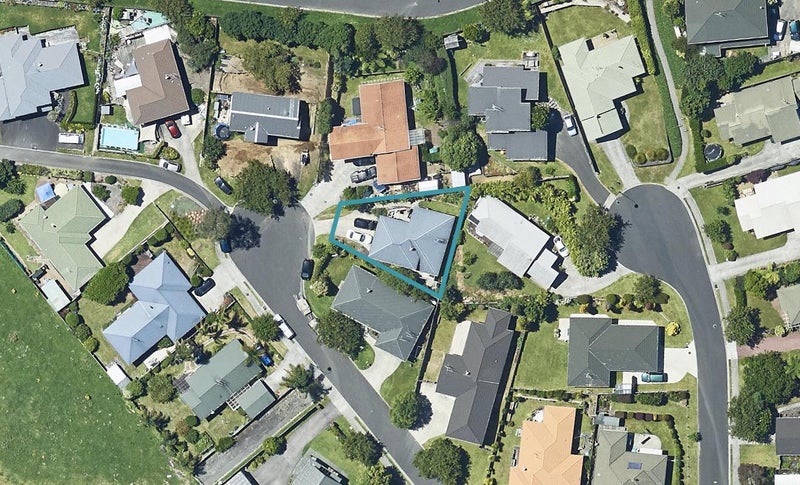 10 Norwich Place, Bethlehem, Tauranga - Carousel 1