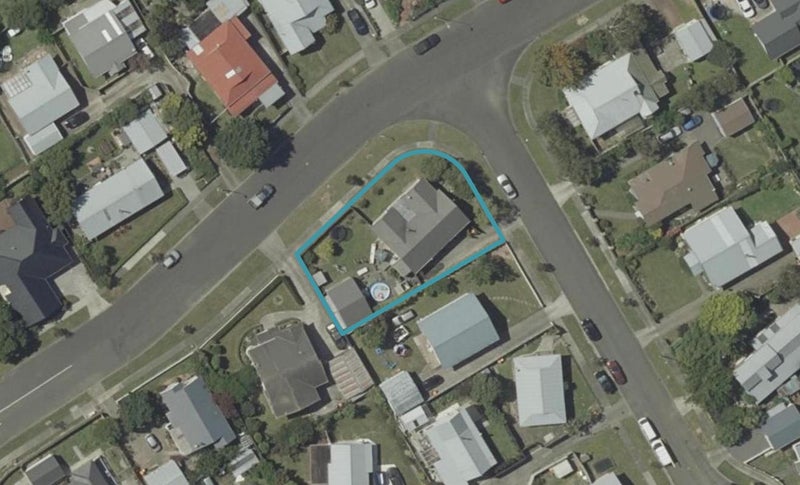 2 Perrin Place, Kelvin Grove, Palmerston North - Carousel 1