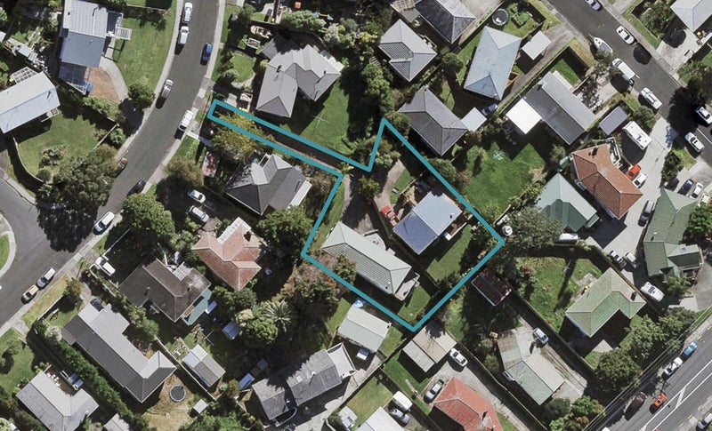1/29 Bruce Road, Glenfield, Auckland - Carousel 1