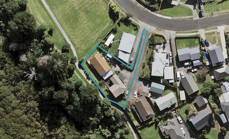 2/12 Kopara Place, Clendon Park, Auckland - Carousel 1