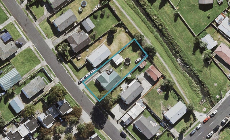 42 Ventura Street, Mangere, Auckland - Carousel 1