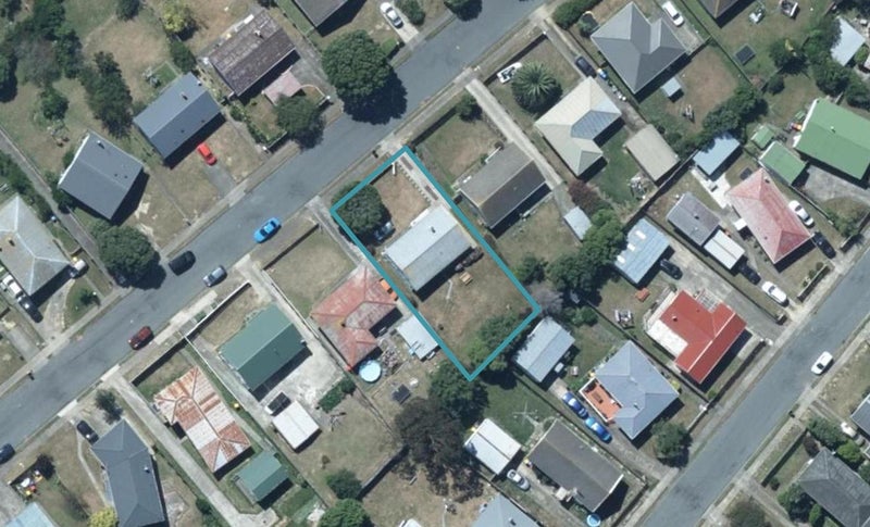 54 Arahura Crescent, Waitangirua, Porirua - Carousel 1
