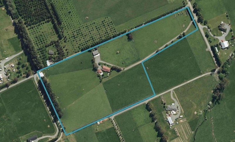 44 Seniors Road, Blenheim - Carousel 1