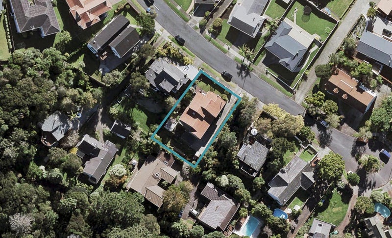 12 Blundell Place, Chatswood, Auckland - Carousel 1
