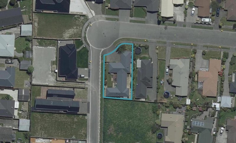 77 Sarabande Avenue, Redwood, Christchurch - Carousel 1