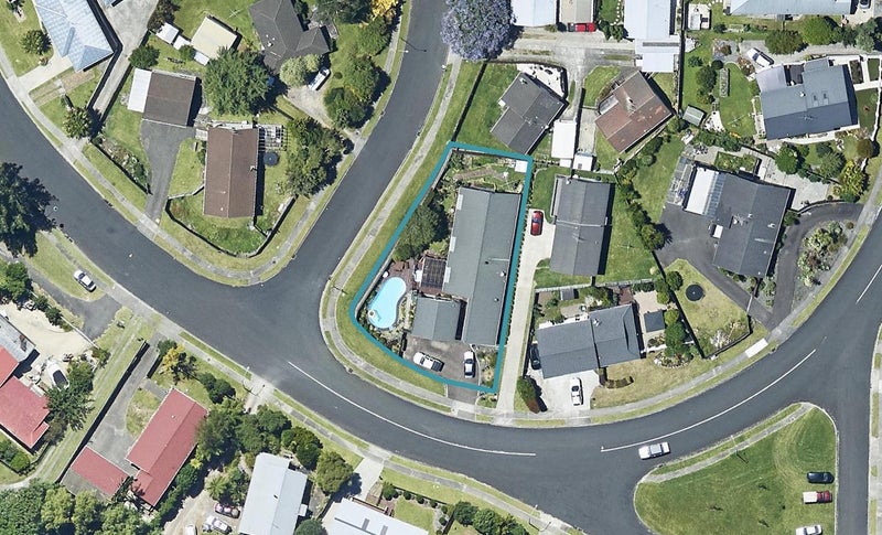 70 Townhead Crescent, Bethlehem, Tauranga - Carousel 1